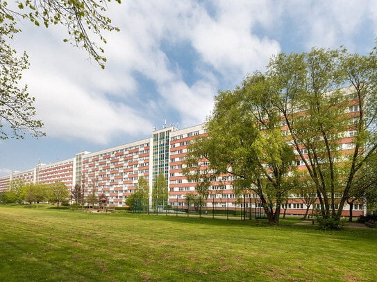 Seniorenfreundliche 2-Raum-Wohnung mit Balkon in Probstheida