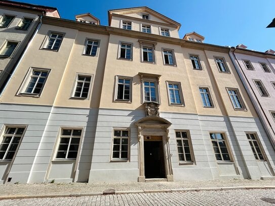 Exklusive Maisonette-Wohnung mit Balkon und begehbarem Kleiderschrank