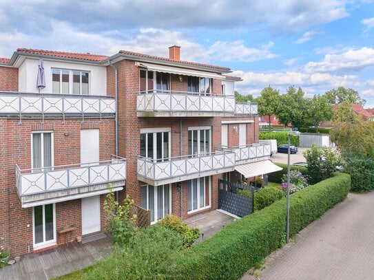 Freie 1-2 Zimmerwohnung (BJ. 1996) in Hausbruch mit EBK, Balkon und Stellplatz!