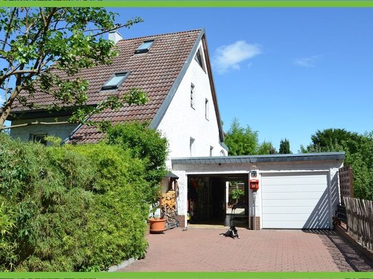 ***VERKAUFT, VIELEN DANK!**DAS Einfamilienhaus mit Potential! … Einliegerwohnung, Doppelgarage und 200 qm Wohnnutzfläch…