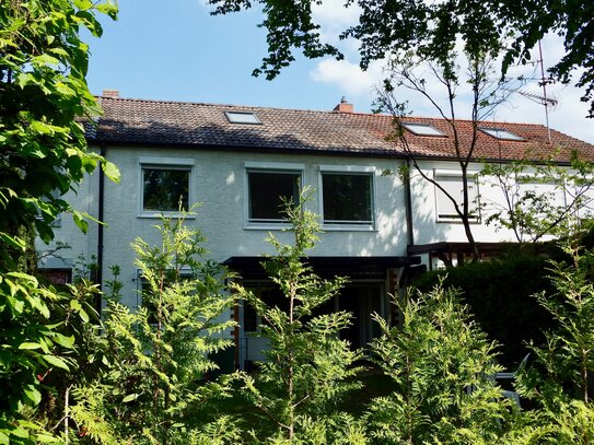 Reihenhaus mit Garten und perfekter Verkehrsanbindung