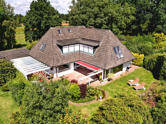 Zustand, Ausstattung und Garten = 3 x Top! Wohlfühl-Domizil in verkehrsgünstiger Lage