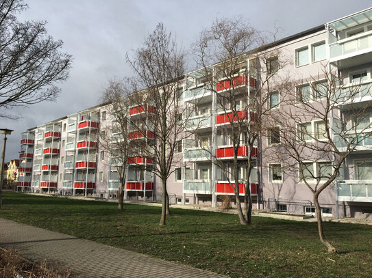 Bei Einzug frisch renoviert + großer Balkon!