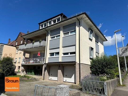 Großzügigkeit kombiniert mit Stil. Ansprechendes 3-Familien-Wohnhaus in VS-Schwenningen