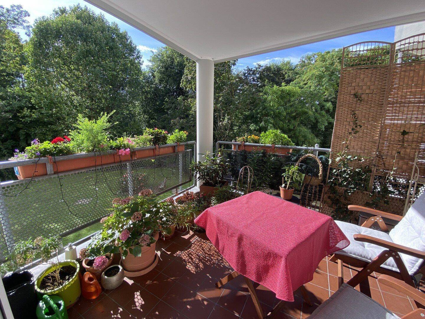 Toplage, grün, ruhig, hervorragende Zwei-Zimmer-Wohnung nahe Spree und Tiergarten zur Vermietern - Photo 1