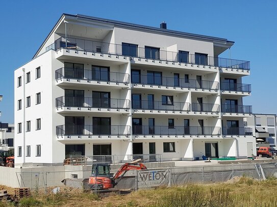 Sonnige 3-Zimmer-Wohnung im 1. Obergeschoss mit Tageslichtbad und großem Balkon!