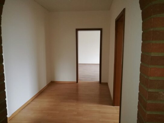 grosse 2 Zimmer -Wohnung für Paare geeignet