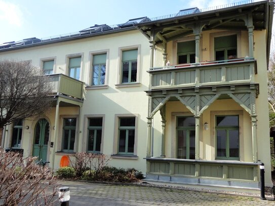 Wohnen im historischen Baudenkmal auf dem Weißen Hirsch - 3-Zimmer-Wohnung mit Balkon