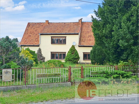 Handwerker-Objekt: Teilsaniertes Einfamilienhaus mit Stallanbau, Garage und Sauna