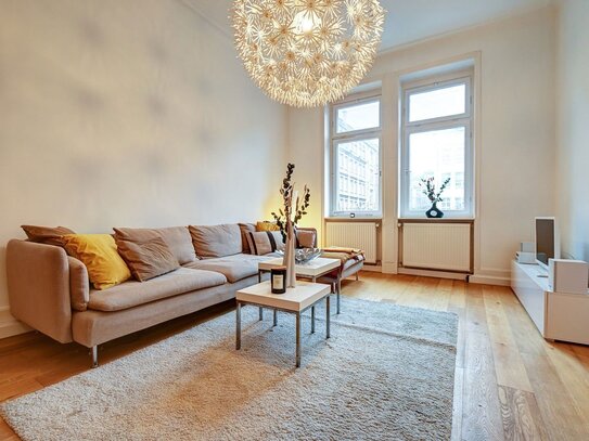 Wunderschöne 3-Zimmer Altbauwohnung (Stuck, hohe Decken) mit Balkon am Marienplatz in Stuttgart Süd