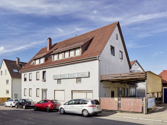 Mehrfamilienhaus in guter Lage zum sanieren oder für Neubau geeignet circa 700qm Wohnfläche möglich.