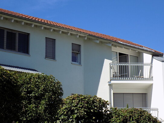 Zentral in Tiengen: moderne 2-Zimmer-Maisonette mit Balkon, Einbauküche und eigenem TG-Stellplatz