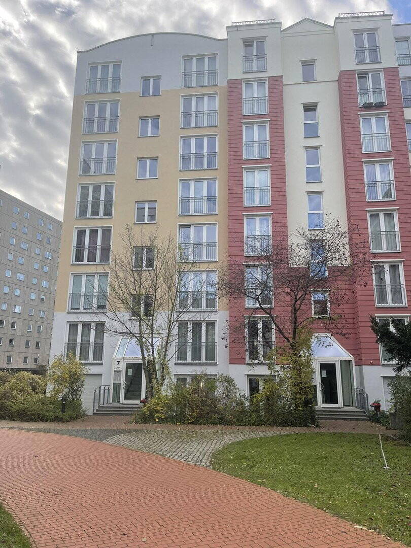 3 Zimmerwohnung am Alexanderplatz EG eigner Garten TG Möbliert Doorman - Photo 1