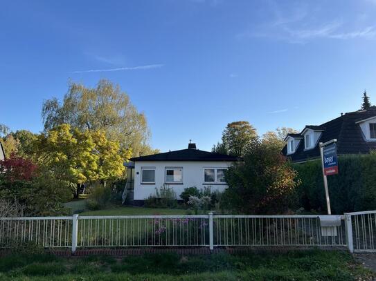 Schönes Baugrundstück mit Altbestand in Poppenbüttel