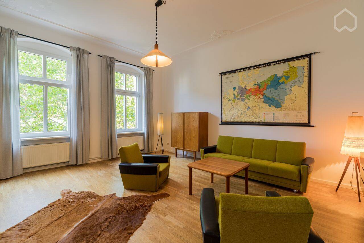 Moderne und modische Wohnung in Prenzlauer Berg mit Balkon - Photo 1