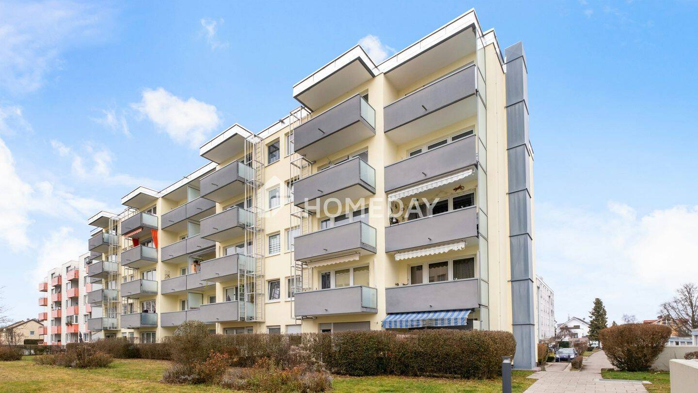 Immobilie in Germering - Ideal geschnittene 1-Zimmer-Wohnung mit Südbalkon & Aufzug auf Erbpachtgrundstück - Bild 0