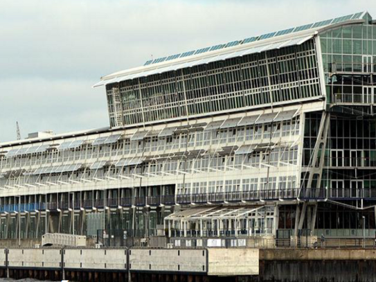 Say hello to: England Terminal- Ihre Büroflächen direkt am Wasser!