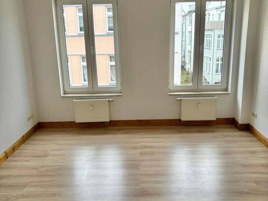 ~ 2-Zimmer-Wohnung, Innenstadt, EBK, Balkon ~