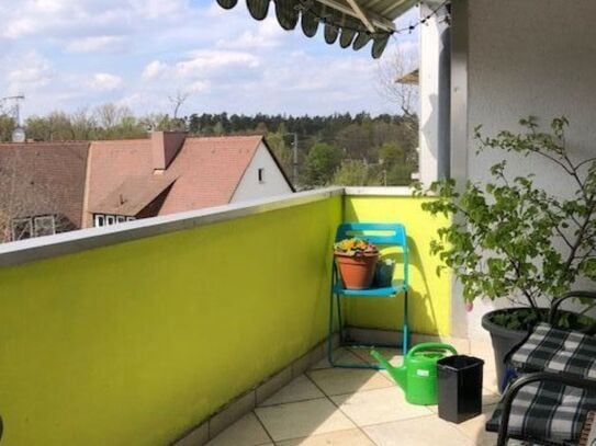 Helle 3-Zimmer-Wohnung (75 m²) mit Balkon und Garage