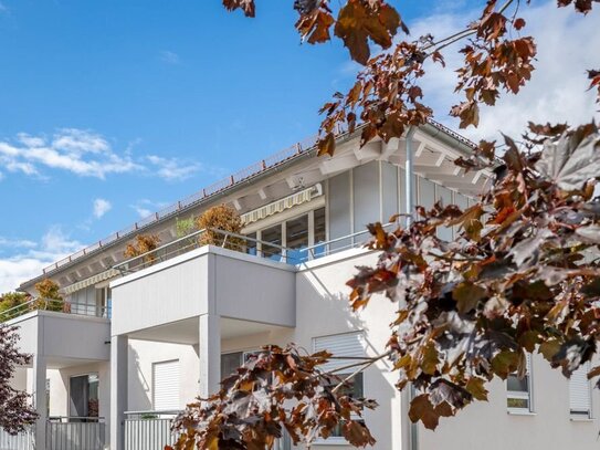 Wohnen dem Himmel nahe - Große Penthousewohnung mit Keller und Garage in Münsingen zu verkaufen