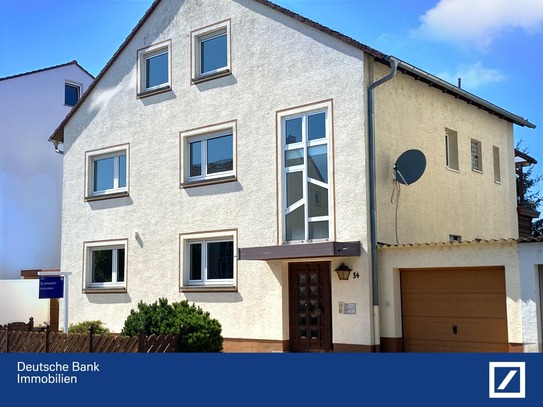 Traumhafte Feldrandlage - Freistehendes 2-Familienhaus mit viel Platz und Potential!