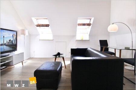 Komplett Möbliert/Furnished Accommodation in: Benrath. Gemütliches Dachgeschoss-Apartment mit