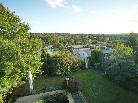 First-class rental property: Dream view, balcony, tasteful design and top fittings and furnishings