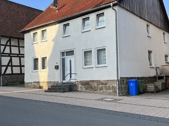 Einfamilienhaus mit Fernsicht und viel Wohnraum in idyllischer Lage