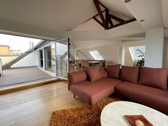 Traumhaftes Penthouse mit riesiger Dachterrasse und Sauna