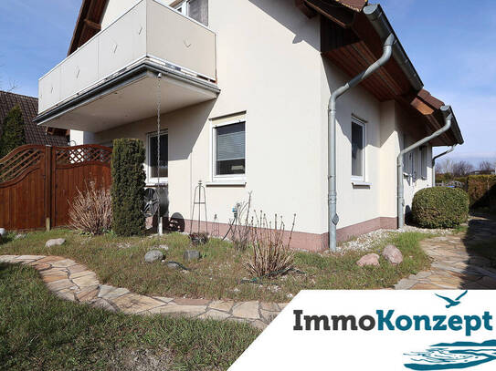 Freundliche Wohnung mit 5 Zi., ca. 120m² Wfl, sonnigen Balkon, Terrasse & pflegeleichten Garten!