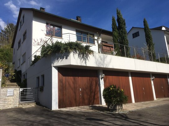 Zweifamilienhaus mit schöner Aussicht!