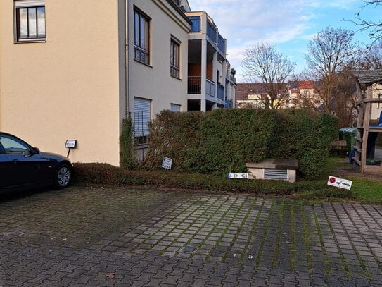 Schöne 3Zimmer-WHG im Erdgeschoß mit Gartenanteil und TG-Stellplatz