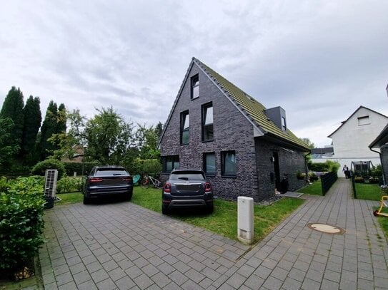 *Vollmöbliert* Traumhaus Wellingsbüttel* 180 m² wohnl. nutzbar - in 2. ter Reihe ruhig!