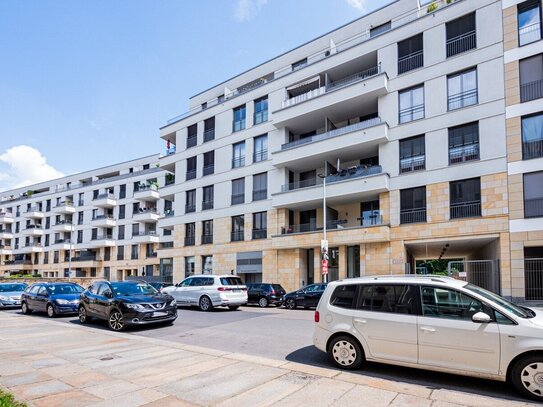 Geräumig und hell - Neubauwohnung in TOP-Citylage - Balkon, Parkett, Wanne/Dusche.