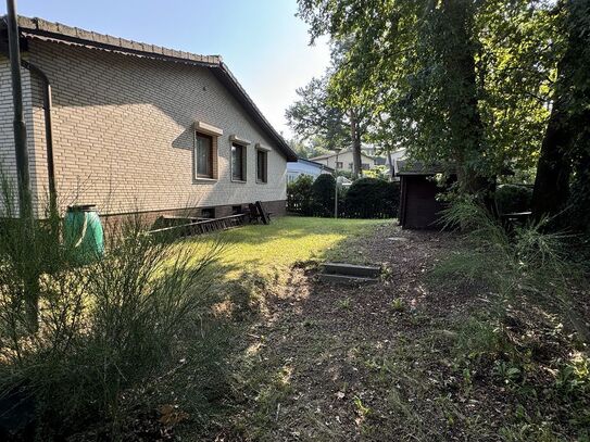 charmanter Bungalow mit Modernisierungspotenzial und großzügigem Garten