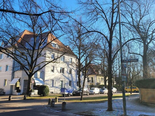 Nymphenburg Gern - exklusive 4-Zimmer-Wohnung mit Südterrasse und Südgarten in begehrter Lage