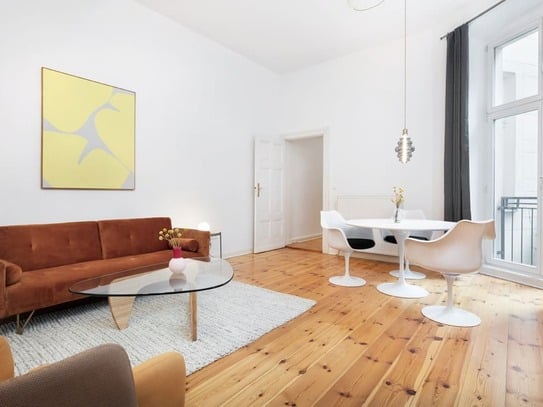 Elegant möblierte und sehr geräumige 2-Zimmer-Wohnung in absolut hervorragender Lage im Kollwitzkiez, Prenzlauer Berg