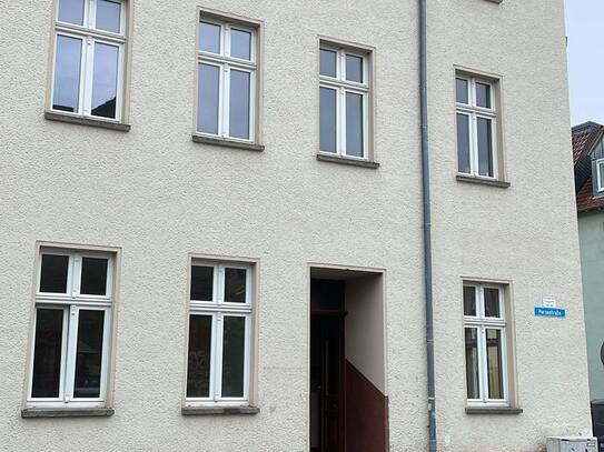 Geräumige Erdgeschosswohnung zur Miete in Dessau-Roßlau