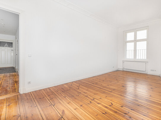 Mitten in Moabit: Maisonette-Wohnung mit 52 m² großem Dachraum zum Selbstausbau