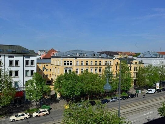 Wohnen im Herzen von Augsburg- Exklusive DG-Wohnung mit großzügiger Dachterrasse