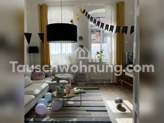 [TAUSCHWOHNUNG] Tausche schöne 2 Zi Wohnung gegen größere Altbauwohnung