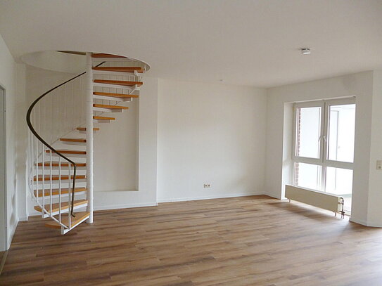 Stilvolle, großzügige Maisonette-Wohnung in Erkrath,127 qm, gehobene Ausstattung, sehr gepflegt.