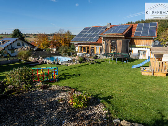 Einfamilienhaus mit traumhaftem Weitblick und Pool in Waldberg (Stadtteil Bobingen)