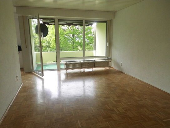 Kleine 1,5 Zi Whg mit Balkon