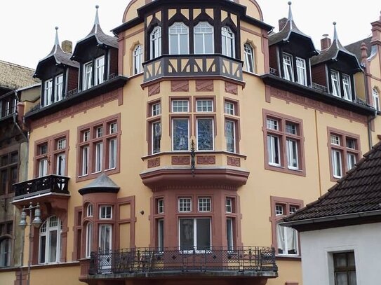 liebevoll sanierte Dachgeschosswohnung mit kleinem Balkon