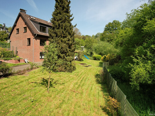 Freistehendes Ein- oder Zweifamilienhaus in Waldrandlage!