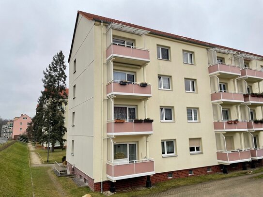 Charmante 3-Zimmer-Wohnung mit Balkon in Rudolstadt-Cumbach