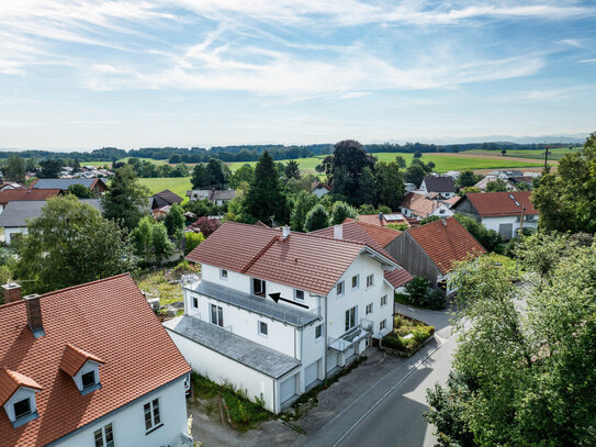 KfW 55 - Traumhafte Neubau DG Wohnung mit großem Balkon in Issing