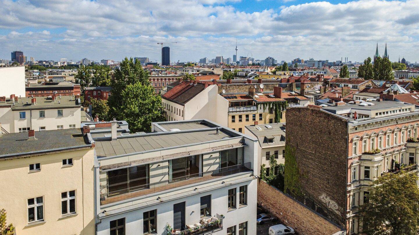 ***Hochwertige Wohnung mit Parkblick, Kamin und drei Terrassen*** - Photo 1