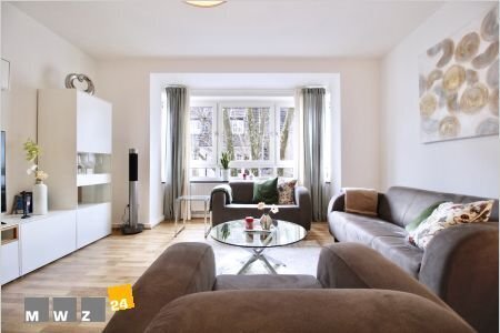 Komplett Möbliert/Furnished Accommodation in: Oberkassel. Stilvoll eingerichtete 2 Zimmer Wohnung